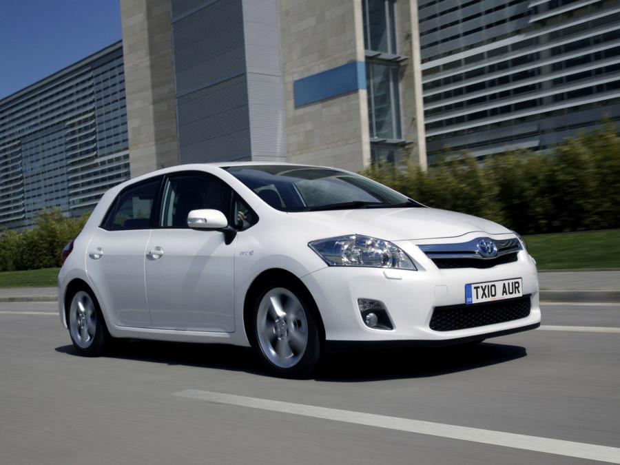  Toyota Auris HSD 2010 года  (UK) (фото 14 из 29)